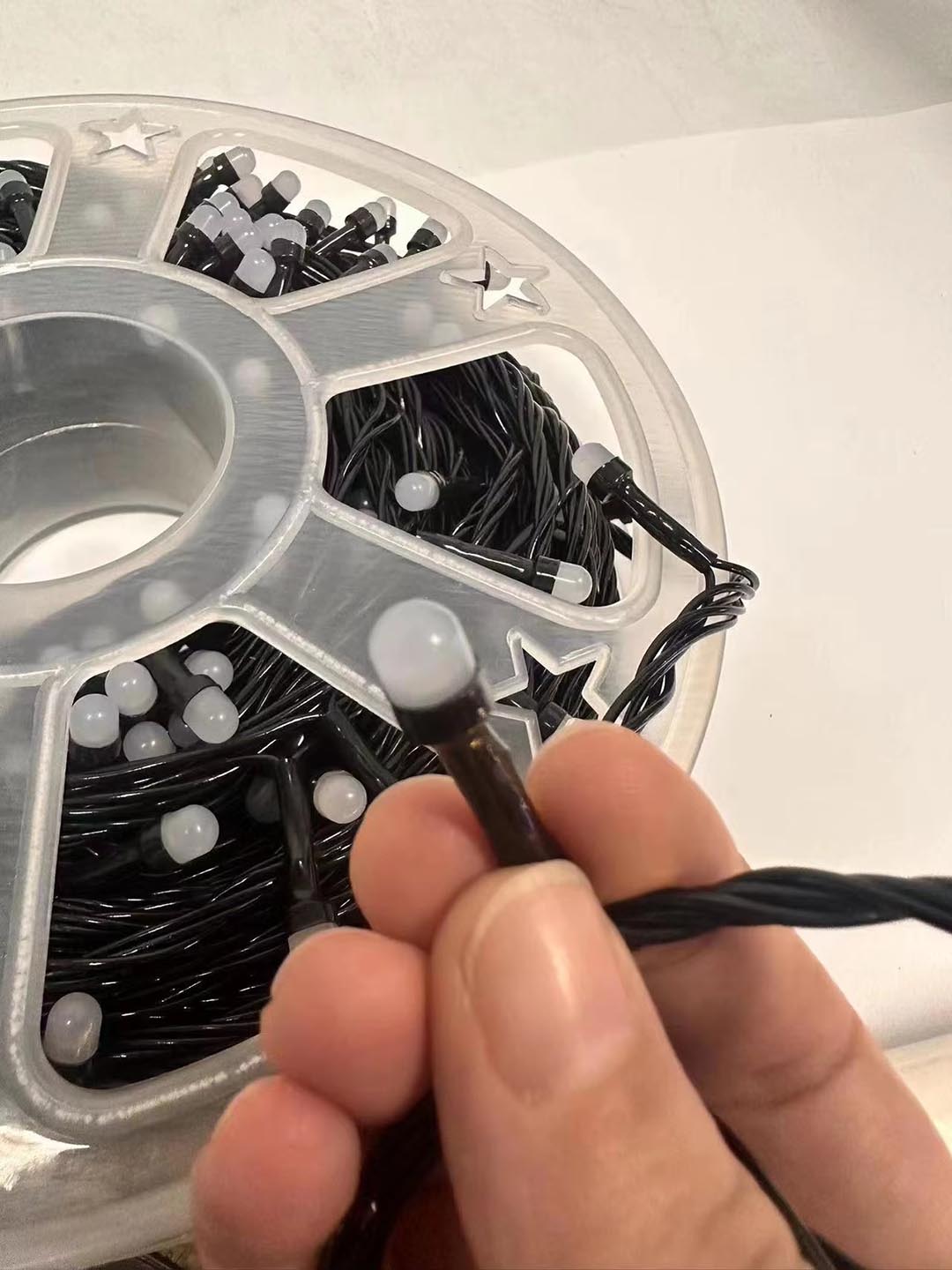 led christmas light.jpg